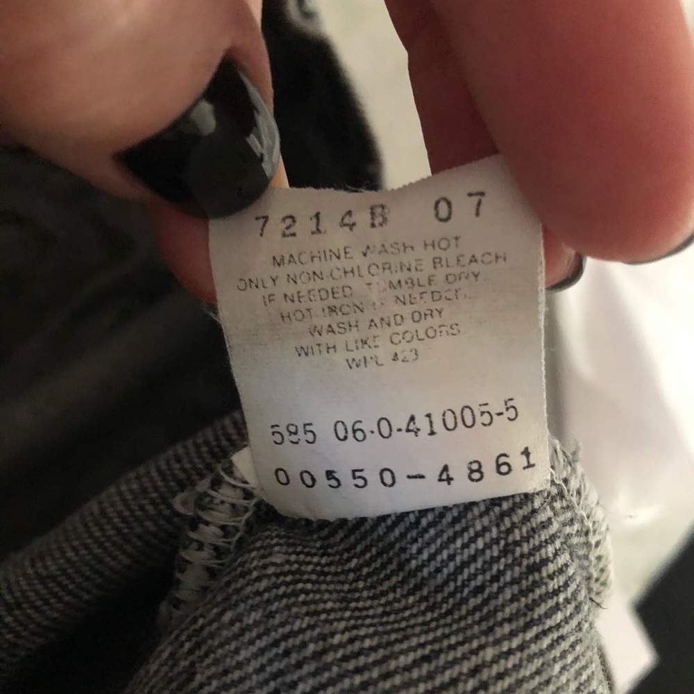 VINTAGE LEVIS - Picture 9 of 10